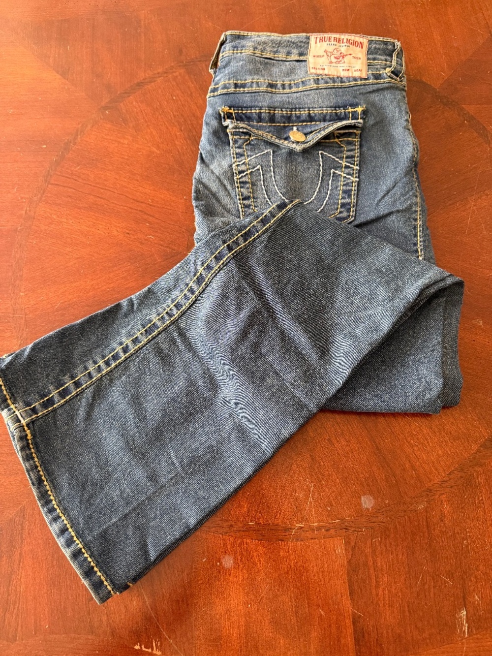 NWOT True Religion Mid-rise Flare Jeans, Medium Wash, Stretchy, 30